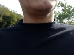 Raquel without a mask paying blowjob to a stranger in the middle of the street during the day