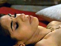 Fingern, Indisch, Lecken, Masturbation, Milf, Muschi, Rasiert, Erotischer film