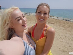 Strand, Grosser arsch, Fingern, Küssen, Natürlichen titten, Rasiert, Jungendliche (18+), Titten