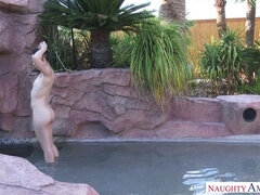 Morena, Facial, Lambendo, Masturbação, Baixinhoa, Piscina, Raspar depilar, Tetas