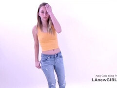 18 anni, Grande cazzo, Bionda, Carina, Orgasmo, Punto di vista pov, Succhiando, Ragazza