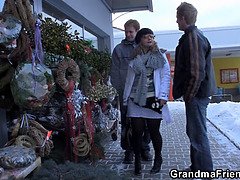 Большой член, Глубокая глотка, Группа, Зрелые, Милф, Мамочка, Натуральные сиськи, Втроем