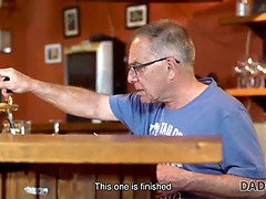 Bella, Brunetta, Papà, Hd, Leccata, Figa, Succhiando, Ragazza