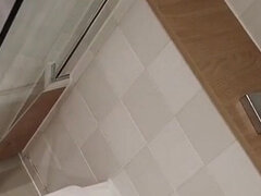 Store smukke kvinder, Store bryster, Utro, Creme tærte, Mor jeg gerne vil kneppe, Naturlige bryster, Orgasme, Bad