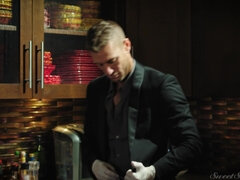 Chambre à dormir, Gros seins, Blonde, Embrassement, Léchez, Piercing, Cheveux courts, Fessée