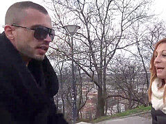 HUNT4K. Rothaarige f�r Geld vor ihrem Freund gefickt