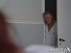 Tekintélyes didik, Orvos, Dupla behatolás, Érett feleség, Iroda, Leborotvált, Harisnya, Hármas