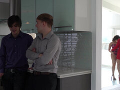 Κώλος, Αδερφός, Προφυλακτικό, Φόρεμα, Ξυρισμένη, Ψηλός, Τεράστιος, Βυζιά