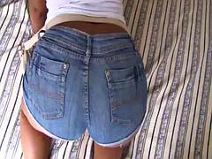 Amateur, Nana, Gros seins, Sucer une bite, Éjaculation interne, Noir ébène, Public, Nénés