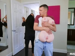 Sypialnia, Czarny, Obciąganie, Głebokie gardło, Kutas, Hardcore, Mamuśka, Jazda konna