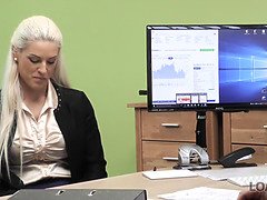 Blondýna, Puma, Evropské, Hd, Milf žcbp, Mamina, Kancelář, Pička