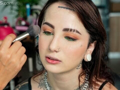 Amatør, Brunette, Fingring, Onani, Stripping, Tattovering, Tenåring, Pupper